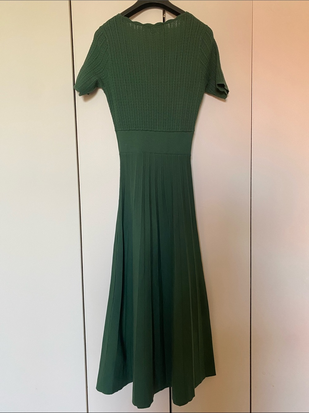 Sezane DAHLIA Dark Green Ribbed V-Neck Midi Dress - Picture 3 of 4